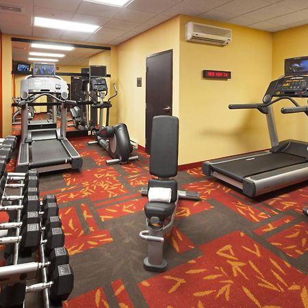 Hotel Courtyard By Marriott Londra Esterno foto
